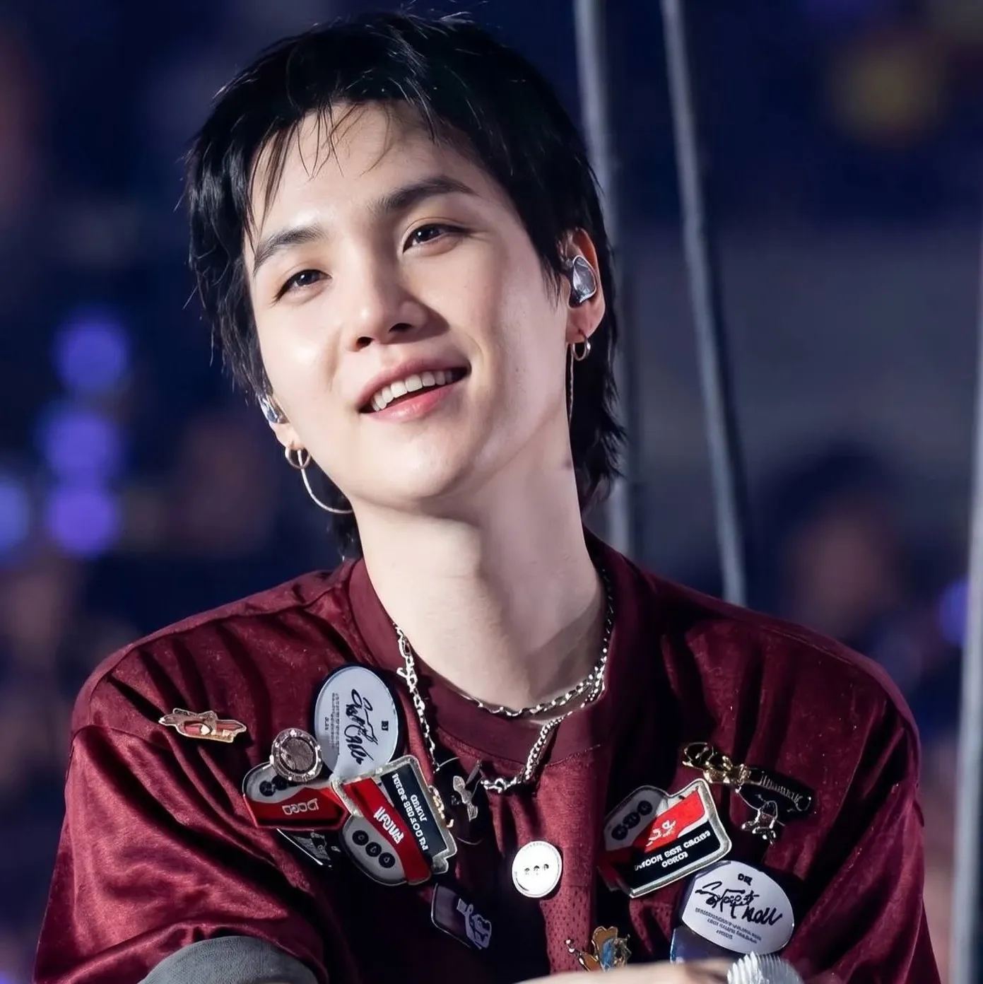 Foto aktivitas terbaru SUGA (BTS)
