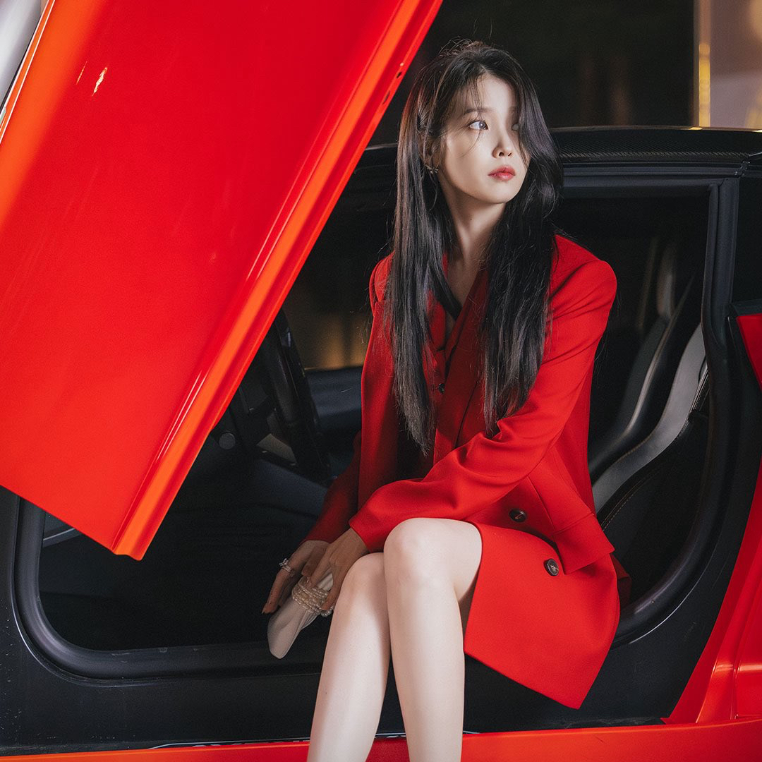 아이유의 비하인드 컷