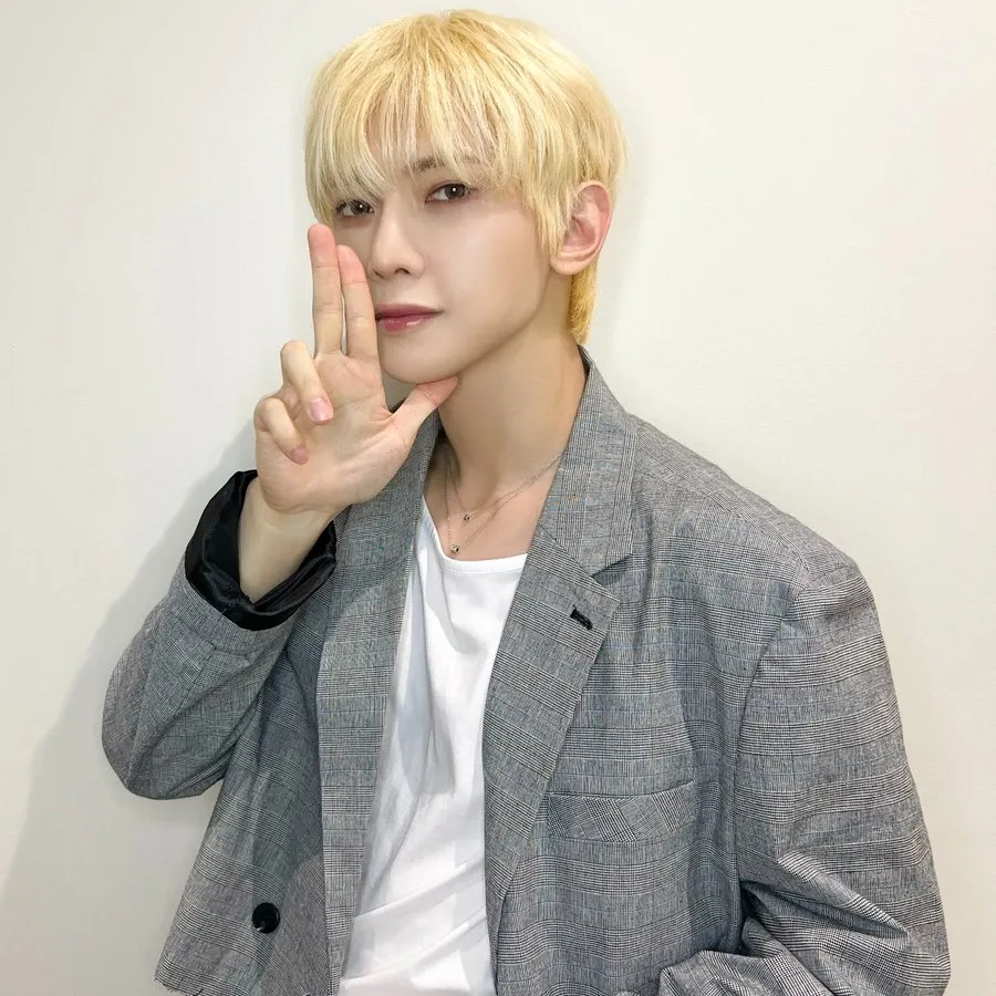 에이티즈의 비하인드 컷
