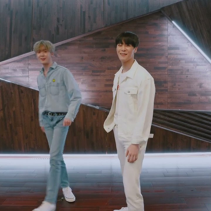 A moment captured by Moonbin (ASTRO)'s fan