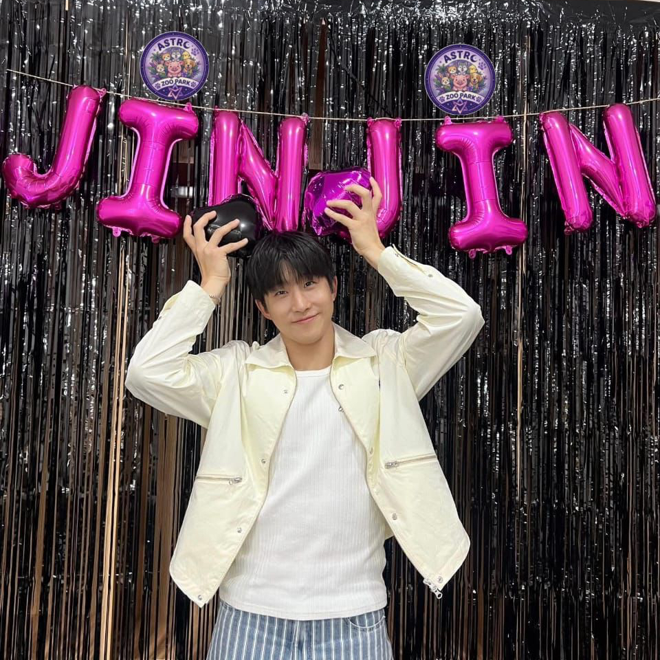 Behind-the-scenes cut of Jinjin (ASTRO)