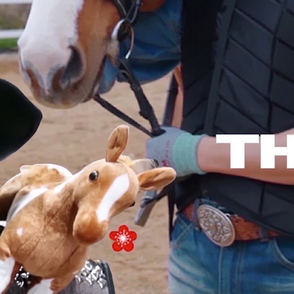 A moment captured by Hyunjae (THE BOYZ)'s fan