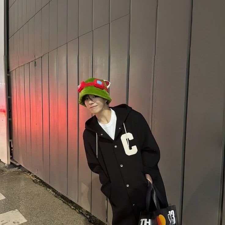 윤재혁 (TREASURE)의 최신 사진