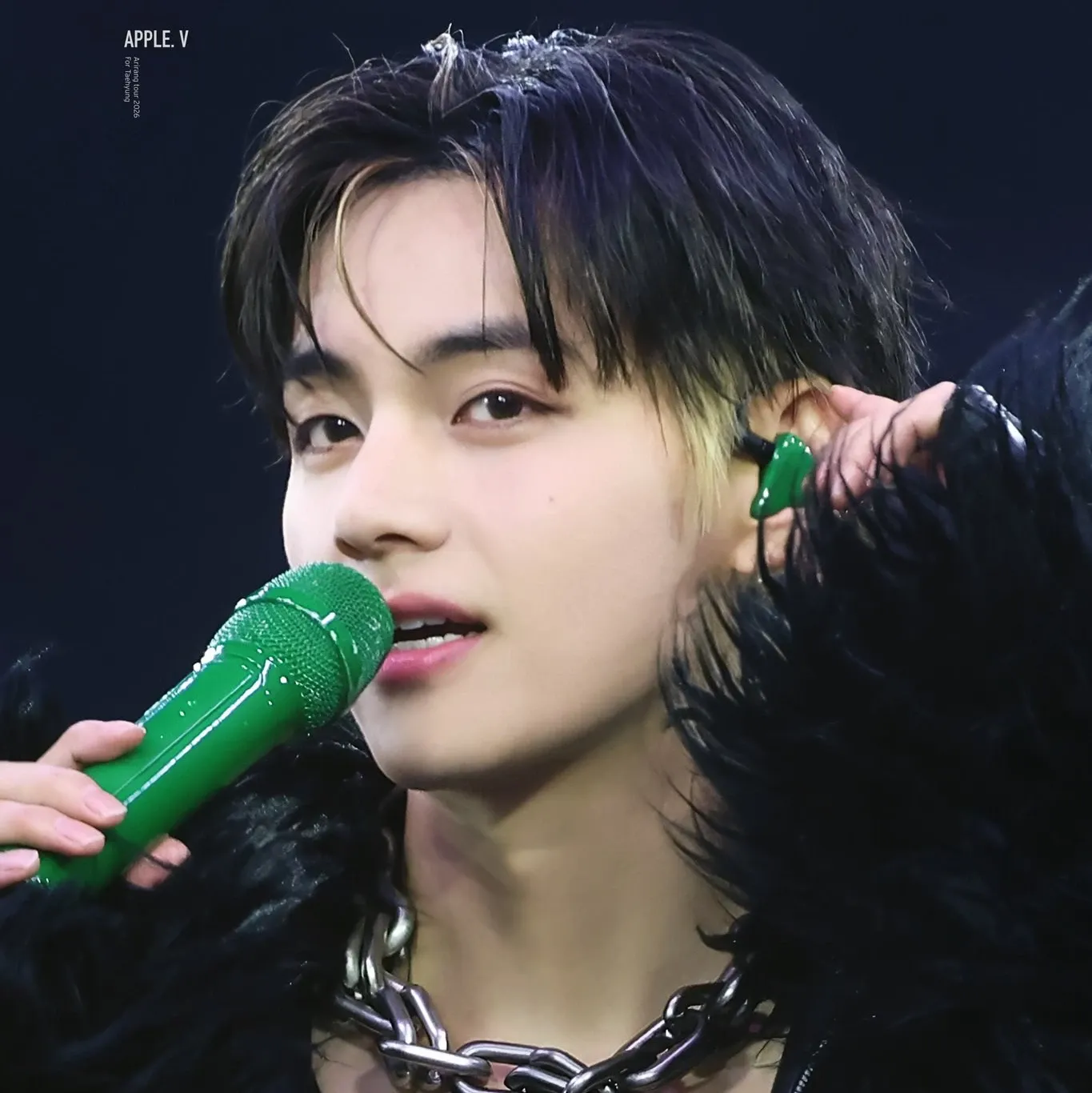 뷔 (방탄소년단)의 비하인드 컷