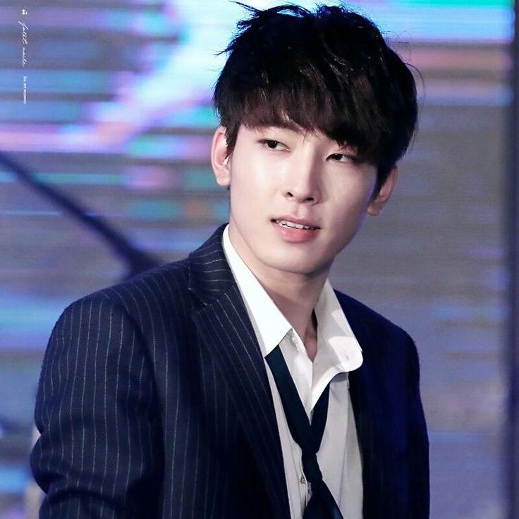 원우 (세븐틴)의 최신 사진