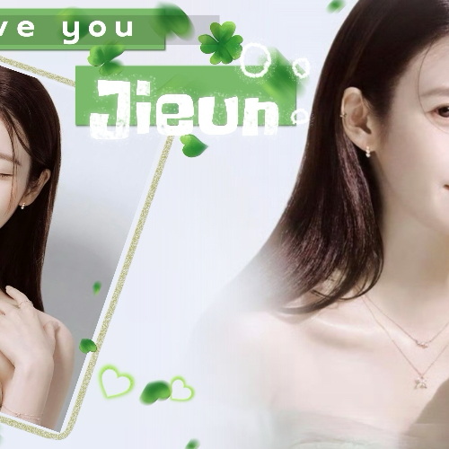 Foto aktivitas terbaru IU