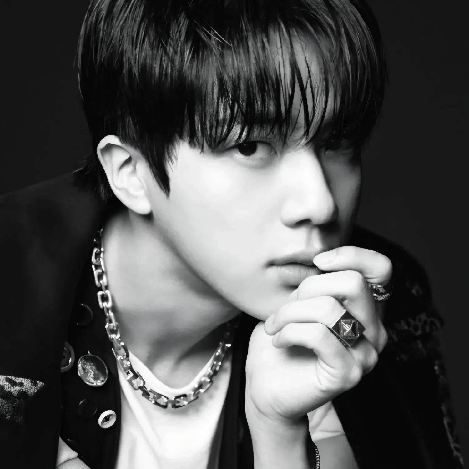 진 (방탄소년단)의 비하인드 컷