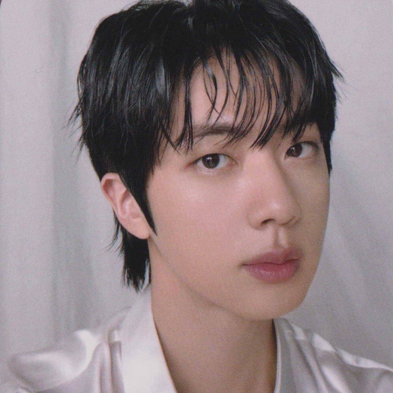 Foto aktivitas terbaru Jin (BTS)