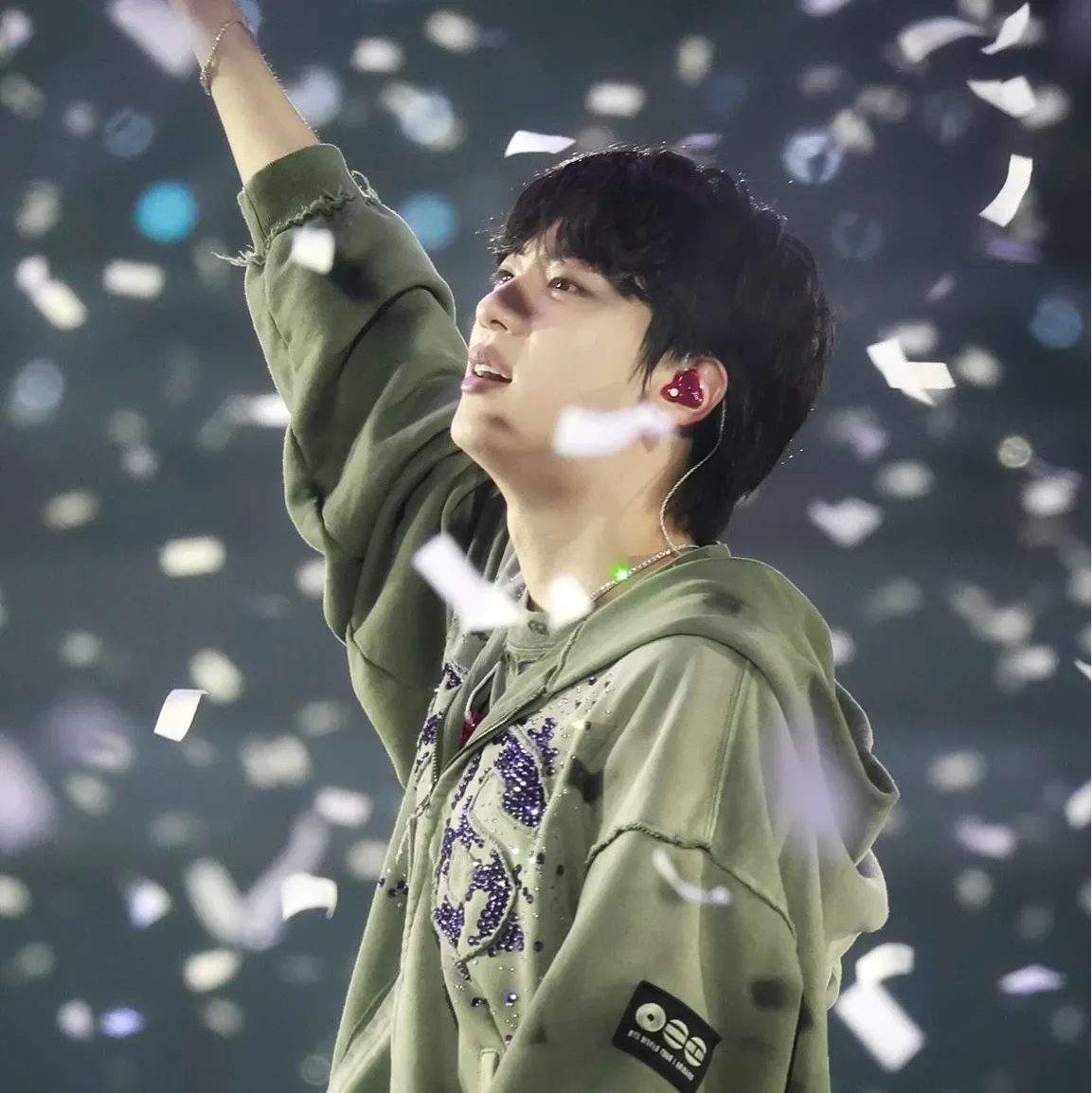 진 (방탄소년단) 최근 활동샷