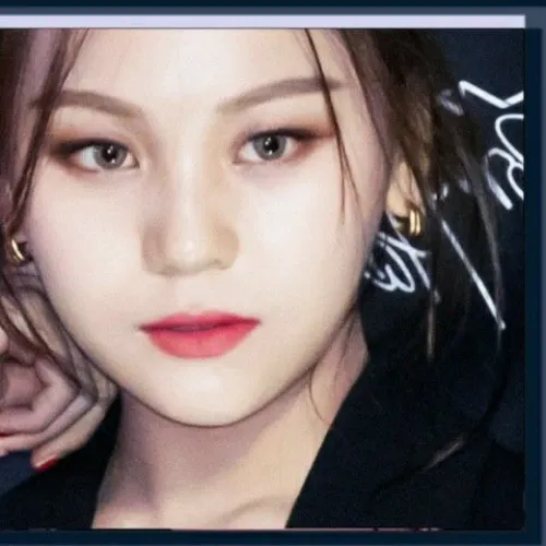 Recent activity shot of Umji (GFRIEND, VIVIZ)