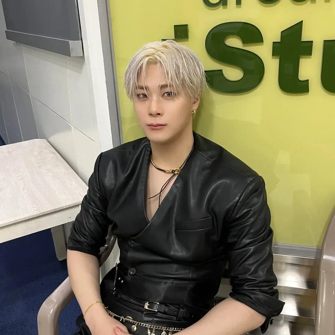 文彬 (ASTRO)的幕後花絮