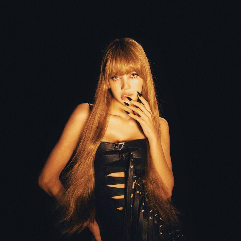 Lisa (BLACKPINK)的最新活动照片