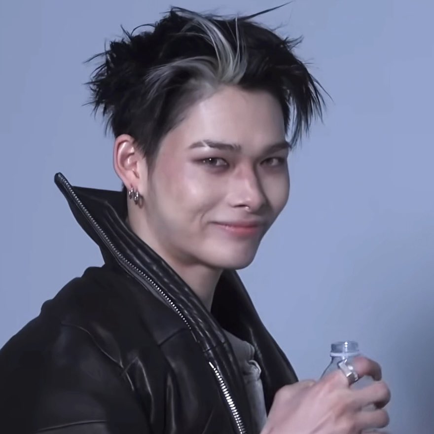 Behind-the-scenes cut of NI-KI (ENHYPEN)