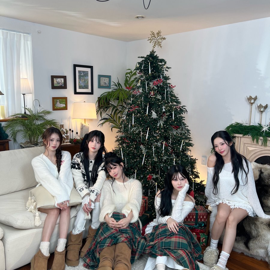 A moment captured by fromis (9)'s fan