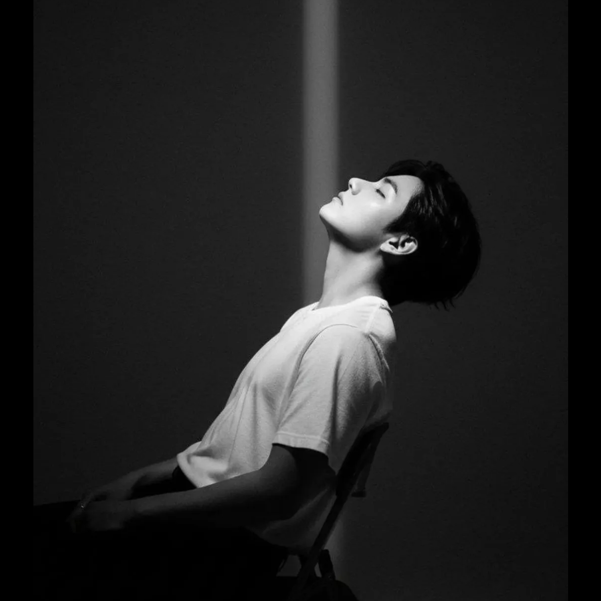 V (防弹少年团)的最新活动照片