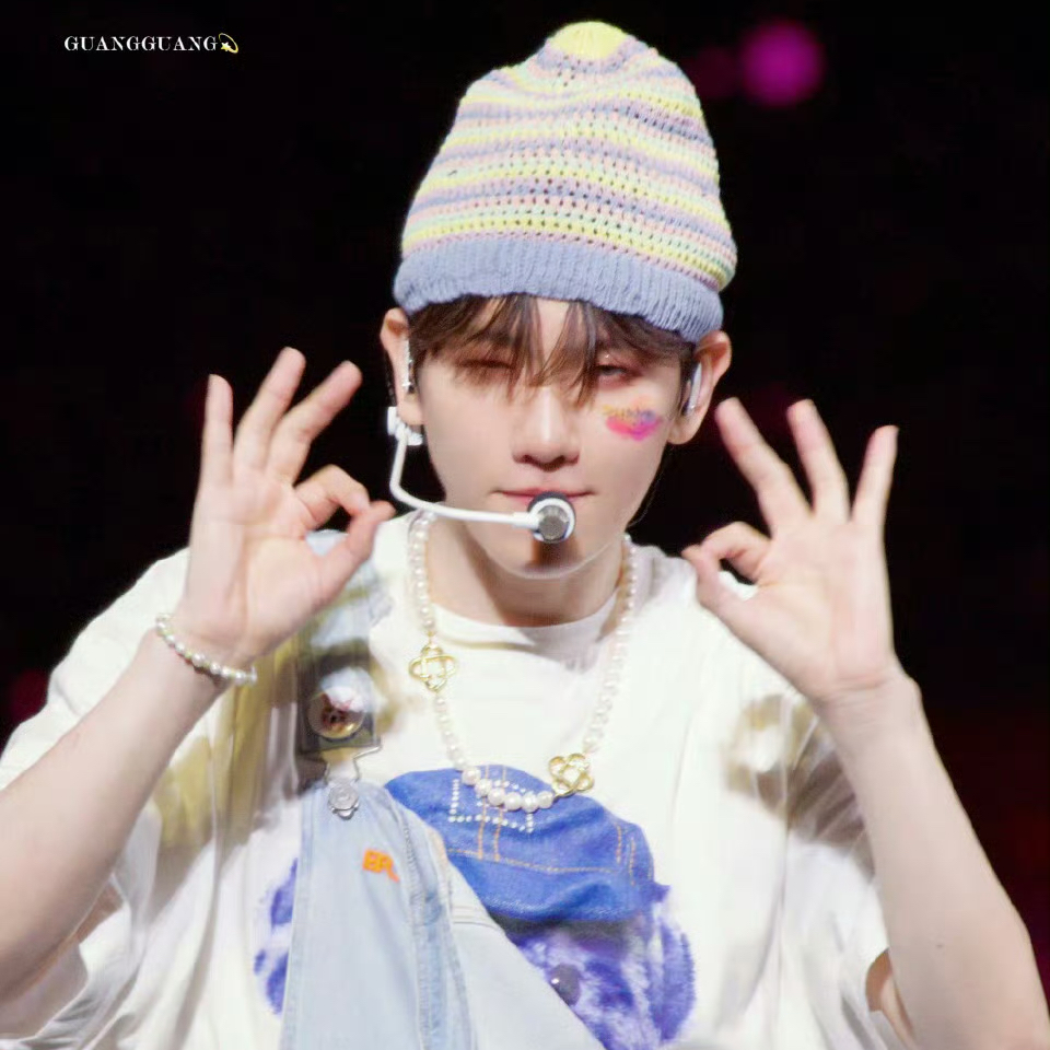 Momen yang diabadikan oleh penggemar Baekhyun (EXO)