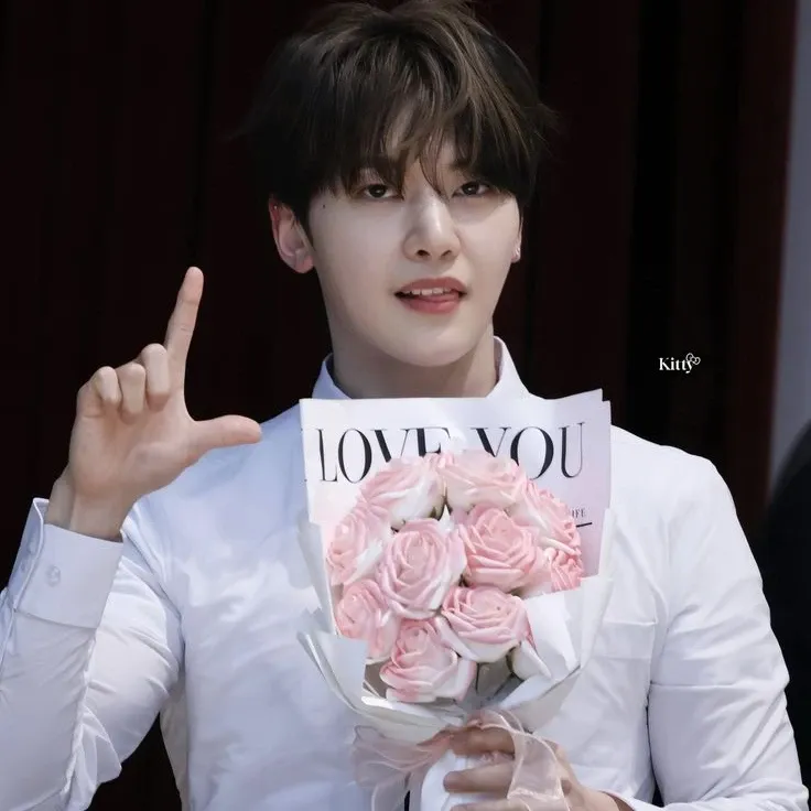 A moment captured by Seok Matthew (ZEROBASEONE)'s fan