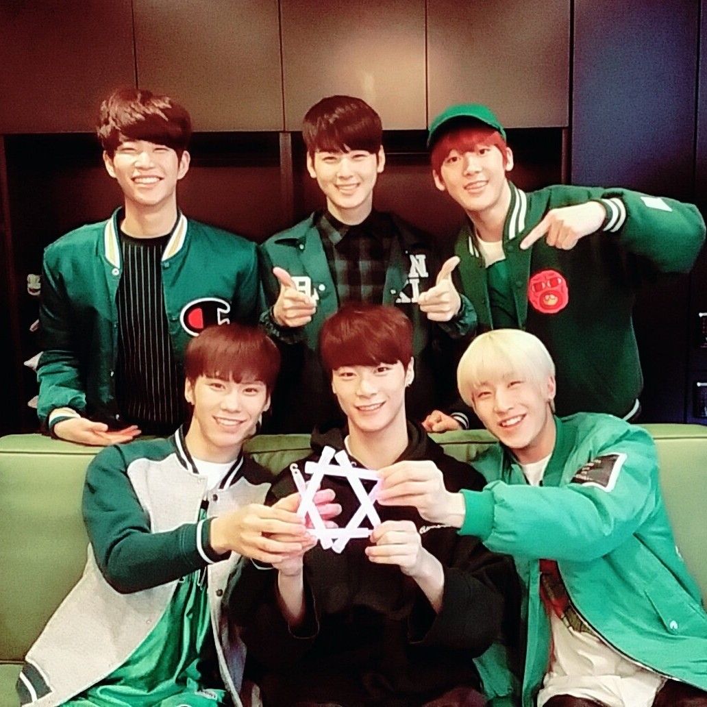 Foto aktivitas terbaru ASTRO