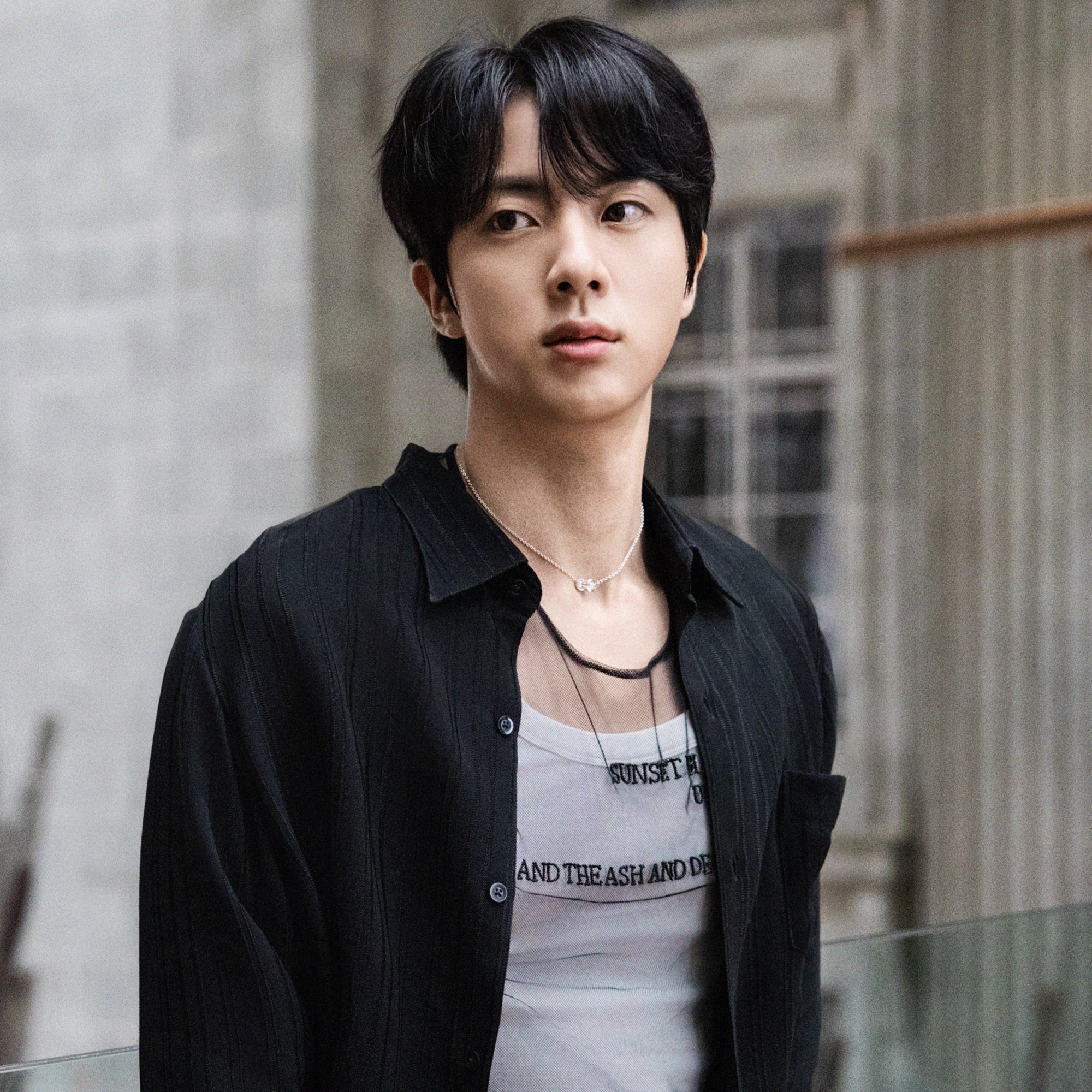 Behind-the-scenes cut of BTS