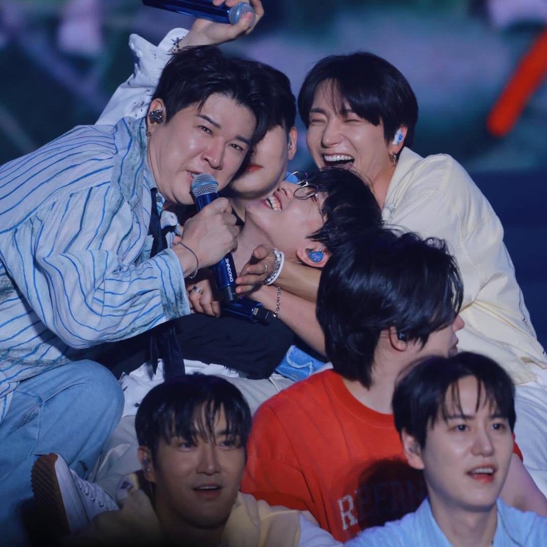 Potret di balik layar Super Junior