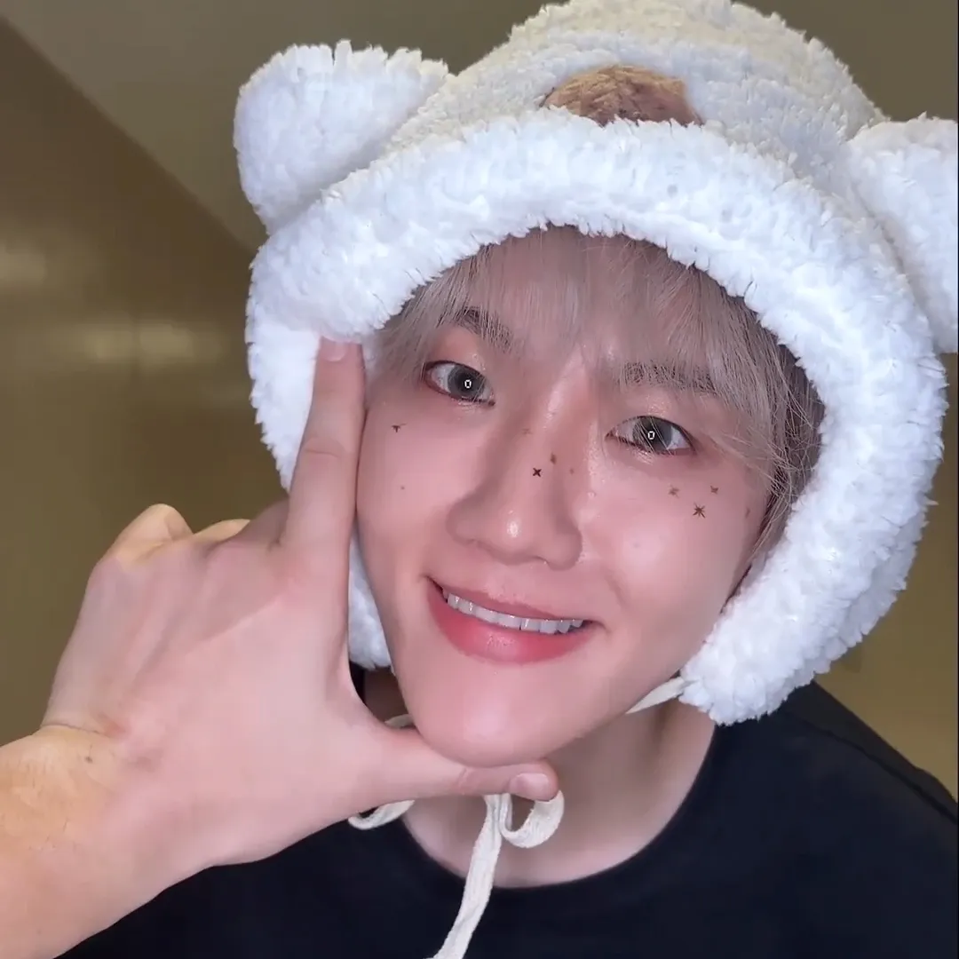 伯賢 (EXO)粉絲拍下的瞬間