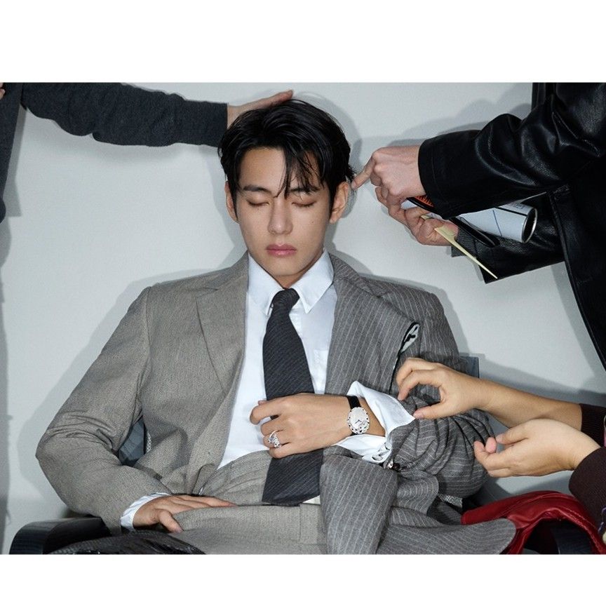 뷔 (방탄소년단)의 비하인드 컷