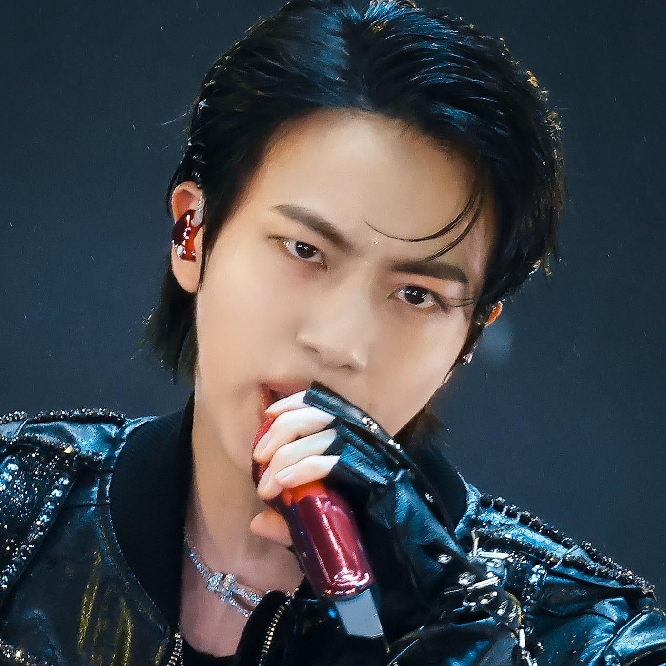 Potret di balik layar Jin (BTS)