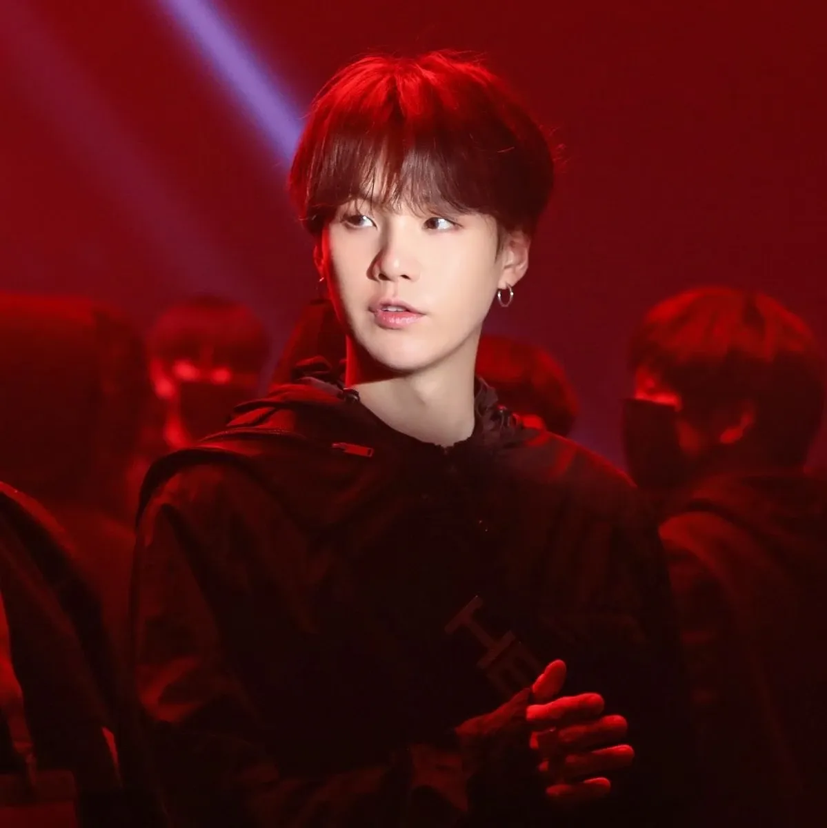 Foto aktivitas terbaru SUGA (BTS)