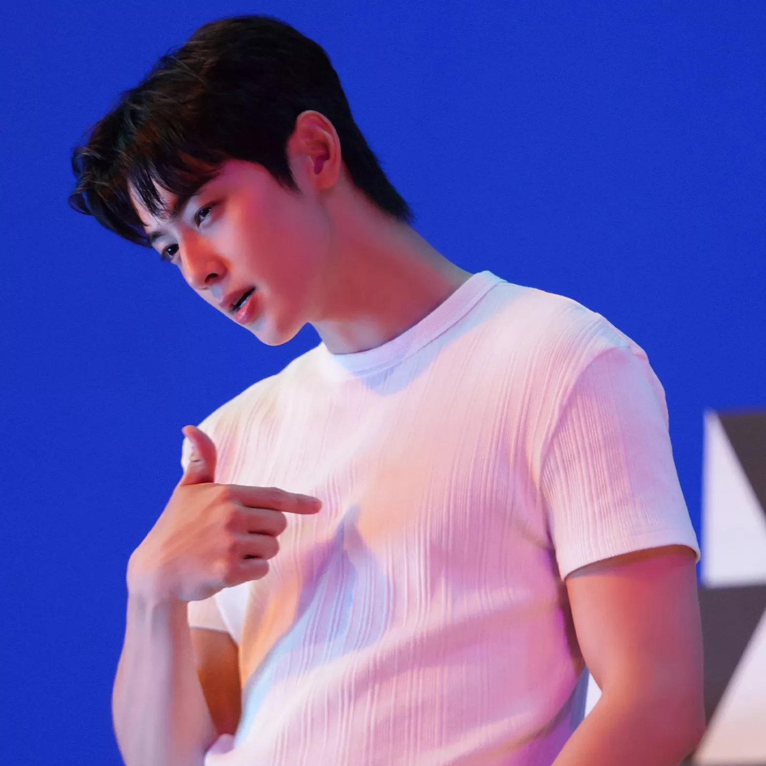 Latest photo of Eunwoo (ASTRO)