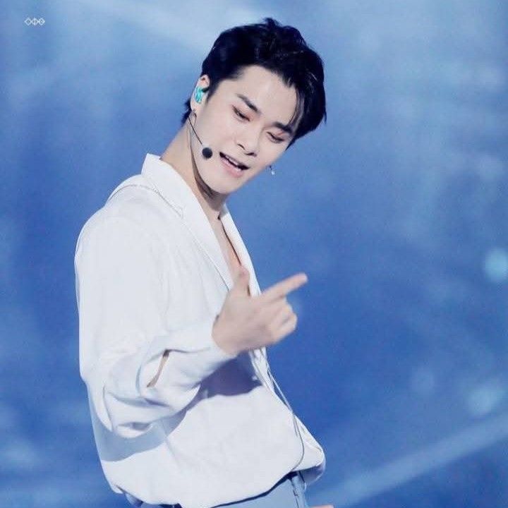 Latest photo of Moonbin (ASTRO)