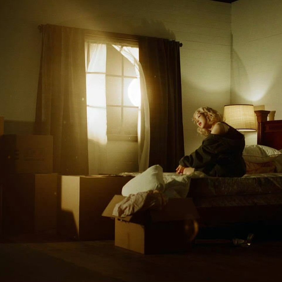 Behind-the-scenes cut of ROSÉ (BLACKPINK)