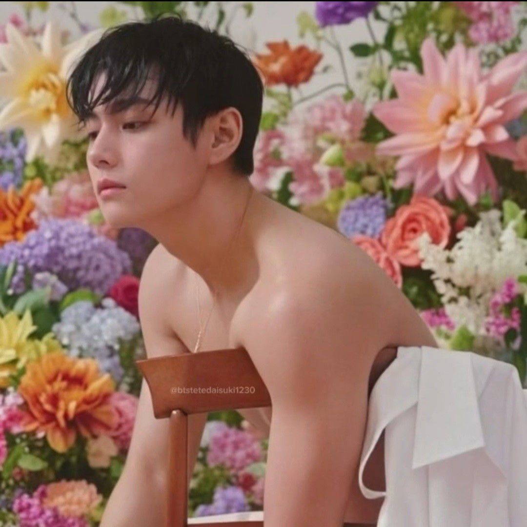 Recent activity shot of V (BTS)