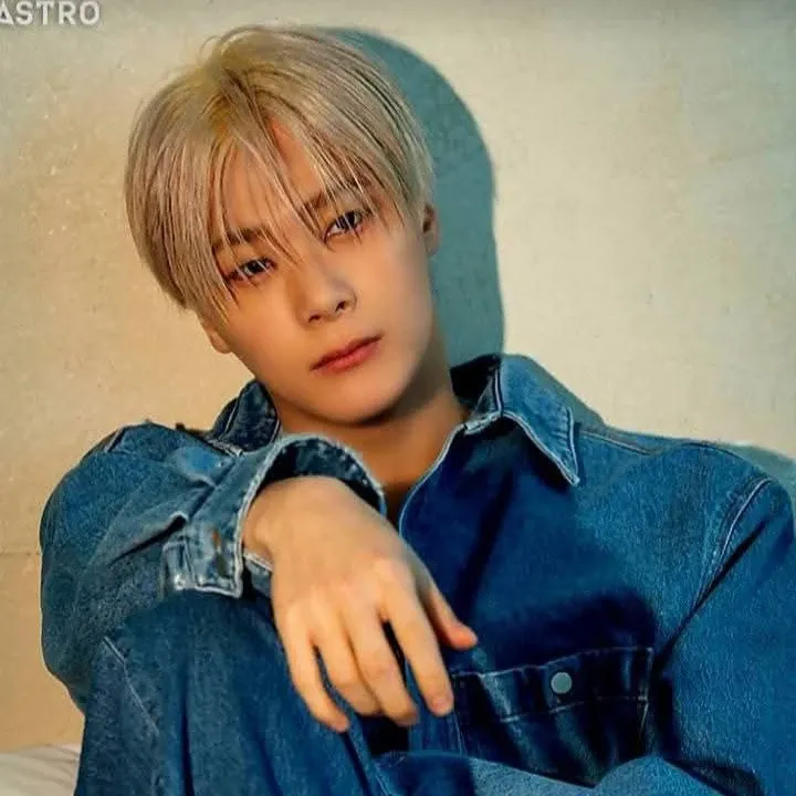 Recent activity shot of Moonbin (ASTRO)