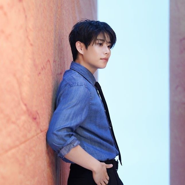 Latest photo of MJ (ASTRO)