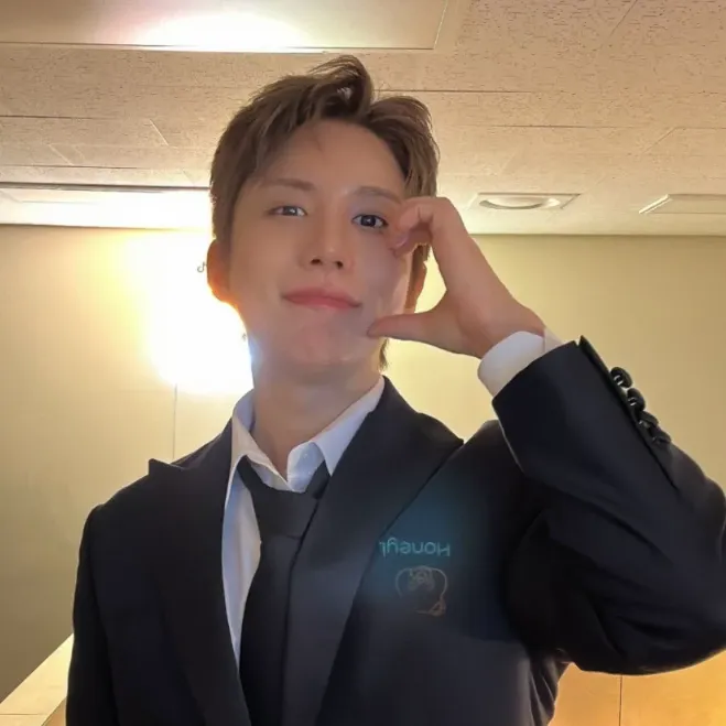 Recent activity shot of Wow (A.C.E)