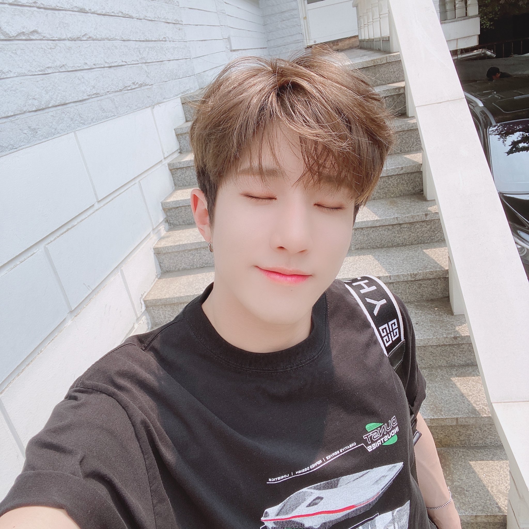 Foto aktivitas terbaru ASTRO