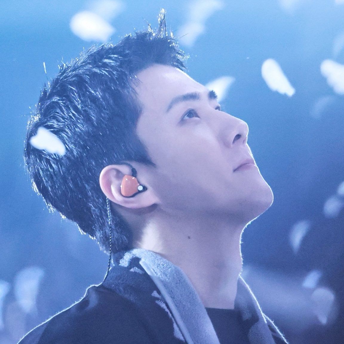 Behind-the-scenes cut of Sehun (EXO)