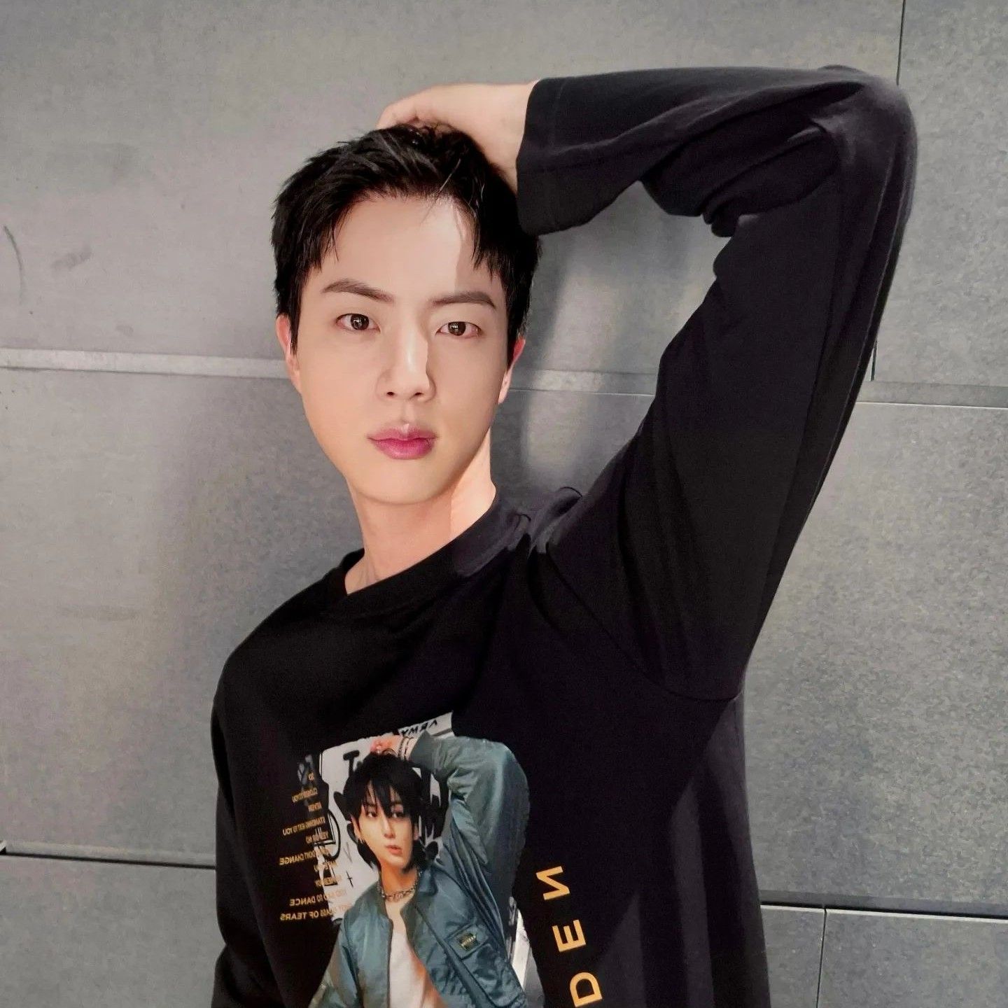 진 (방탄소년단)의 비하인드 컷