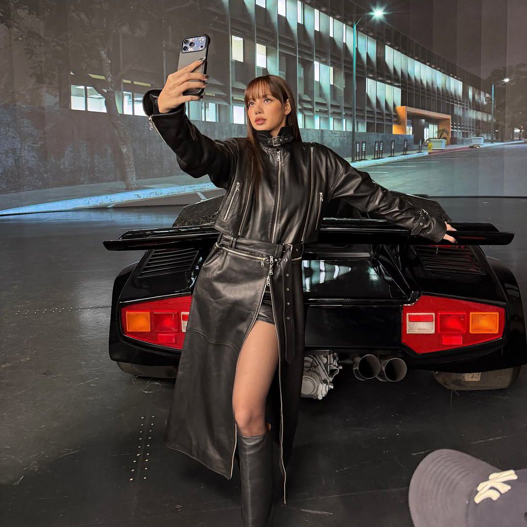 Potret di balik layar Lisa (BLACKPINK)