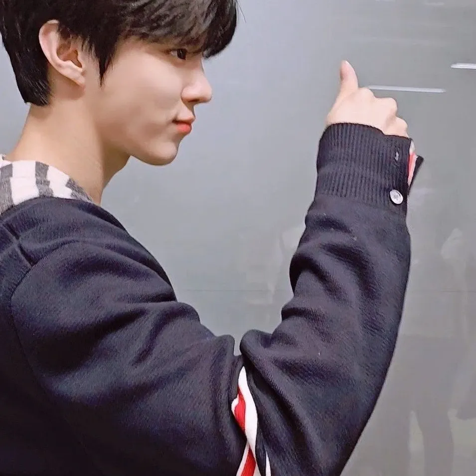 김우석 최근 활동샷