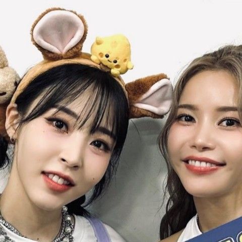 A moment captured by Solar (MAMAMOO)'s fan