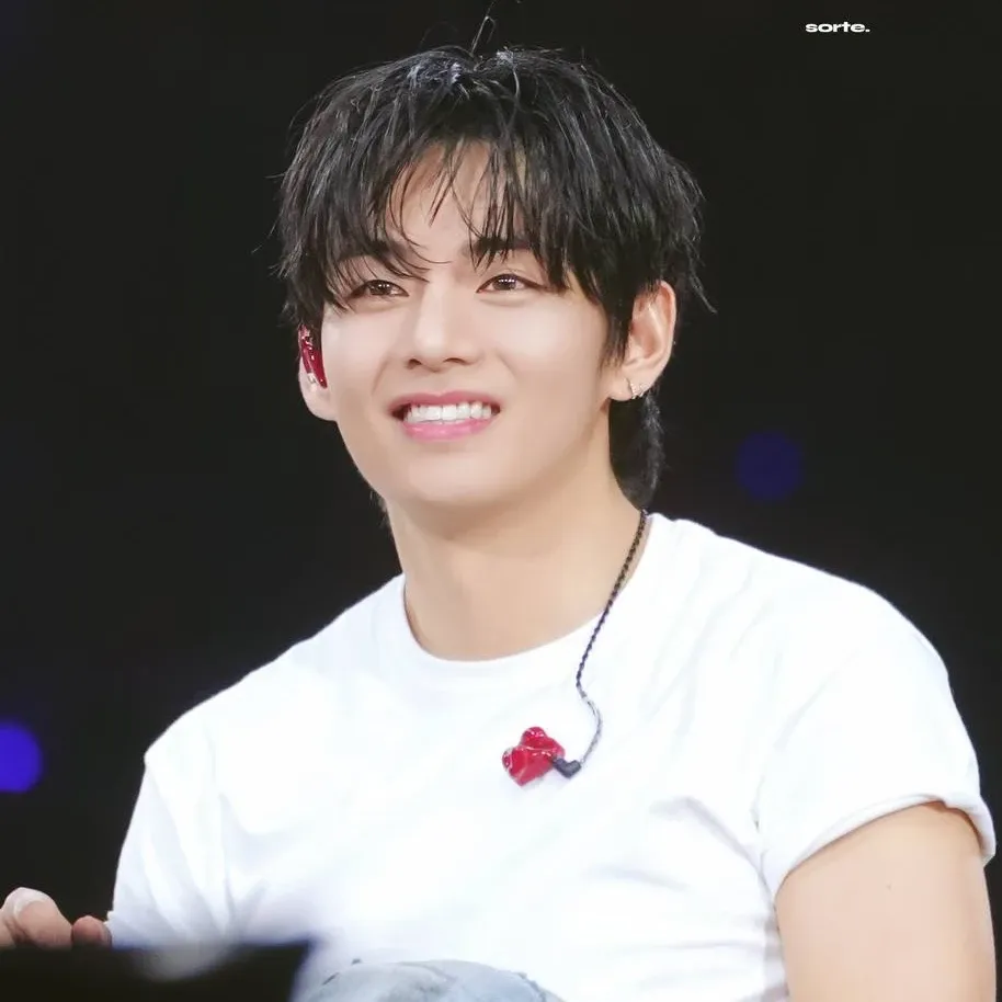 V (BTS)の舞台裏ショット