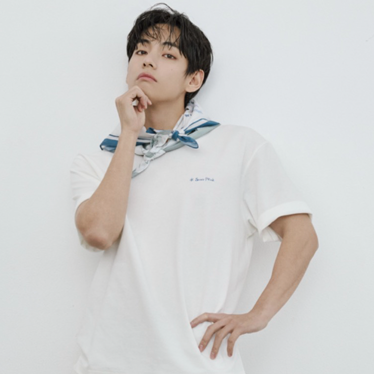 뷔 (방탄소년단) 최근 활동샷