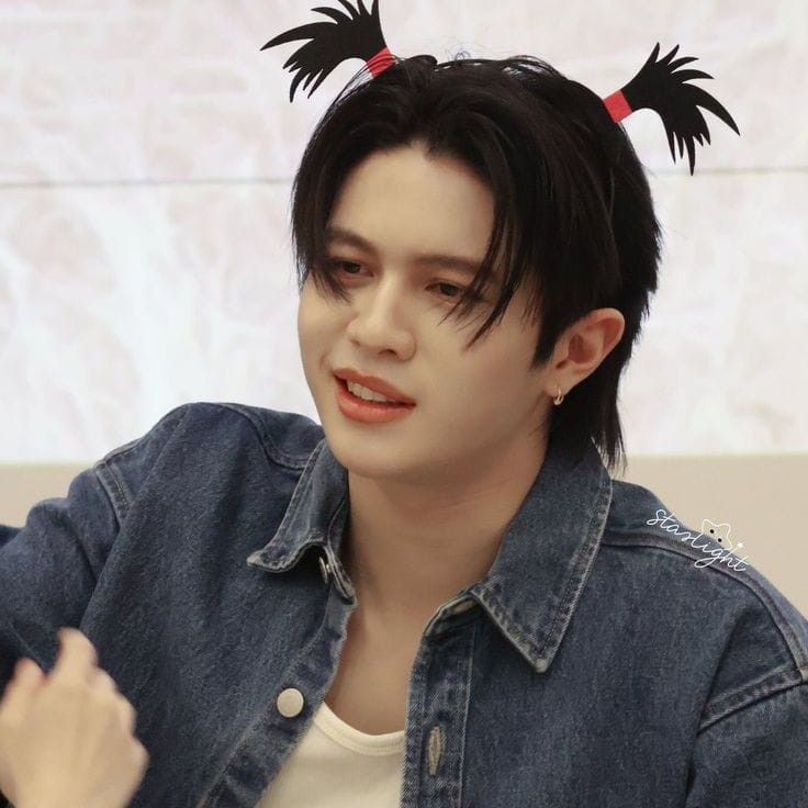 A moment captured by William (LYKN)'s fan