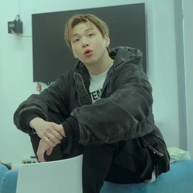 Foto aktivitas terbaru Kang Daniel