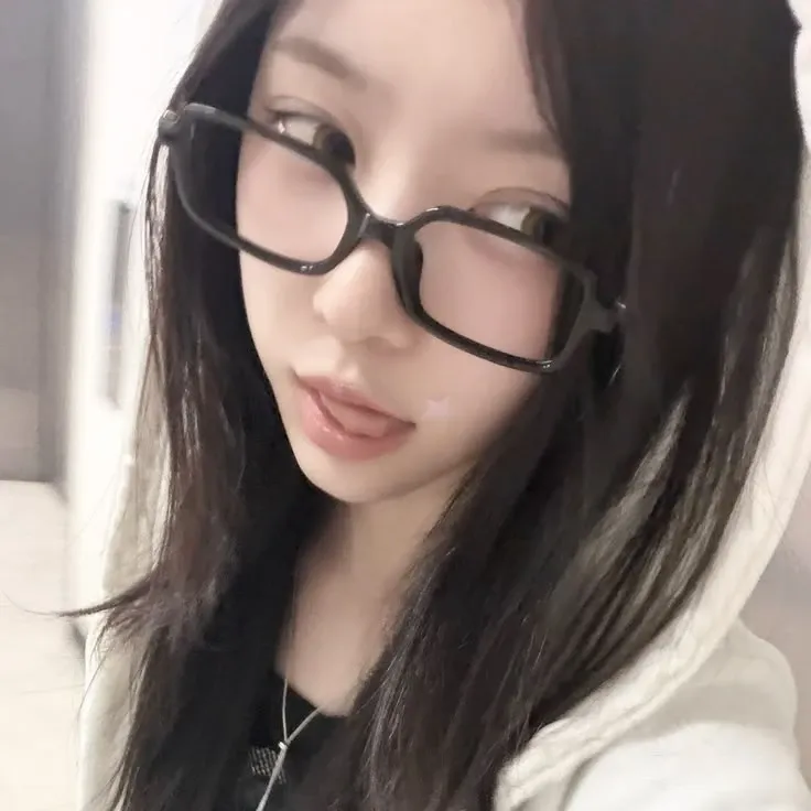 Latest photo of Moka (ILLIT)