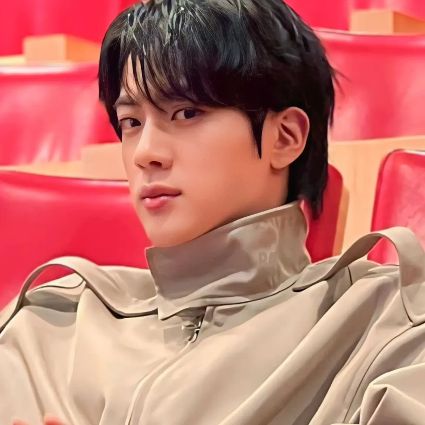 Behind-the-scenes cut of Jin (BTS)