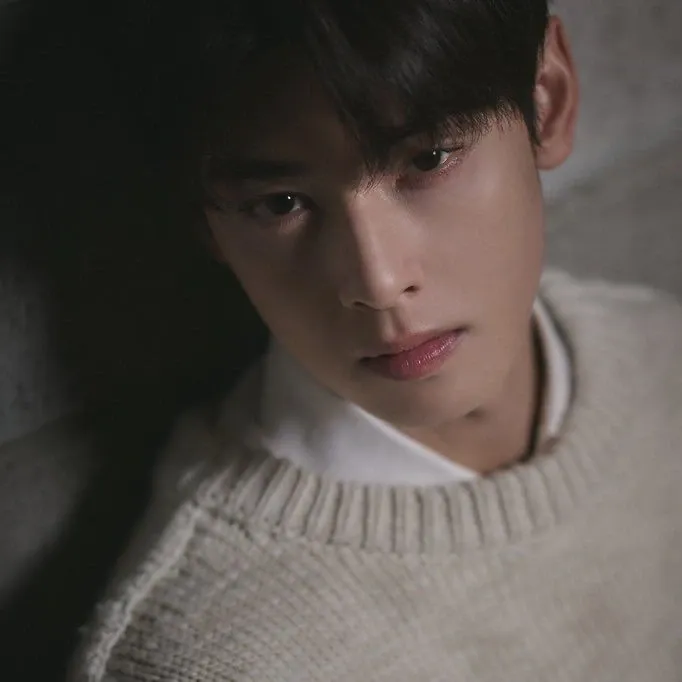 A moment captured by Eunwoo (ASTRO)'s fan