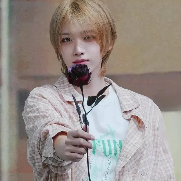 Behind-the-scenes cut of AHOF