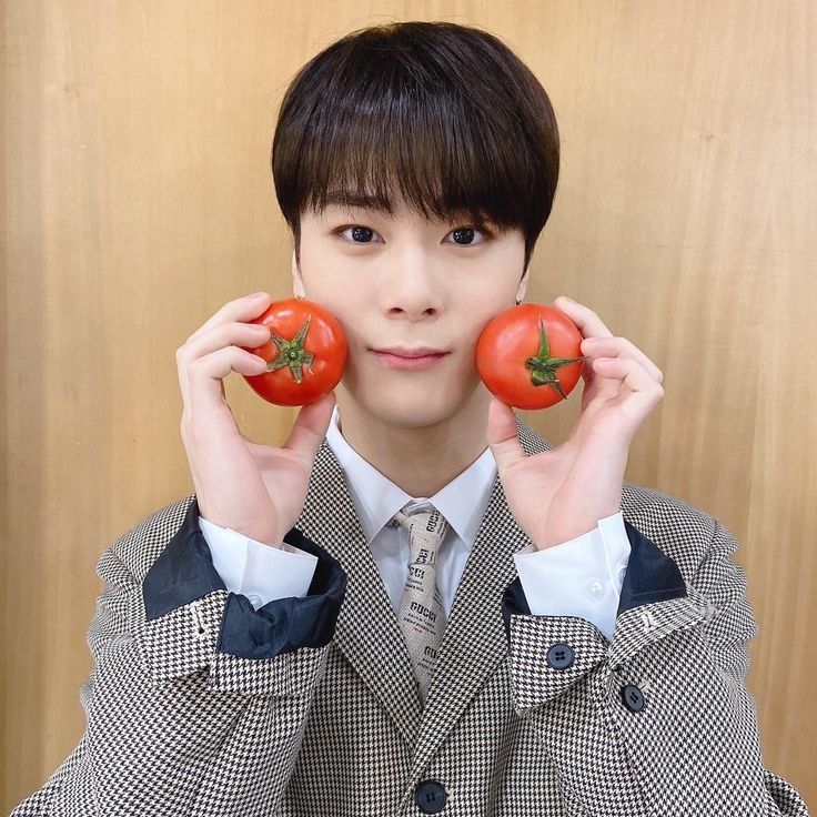 Latest photo of Moonbin (ASTRO)